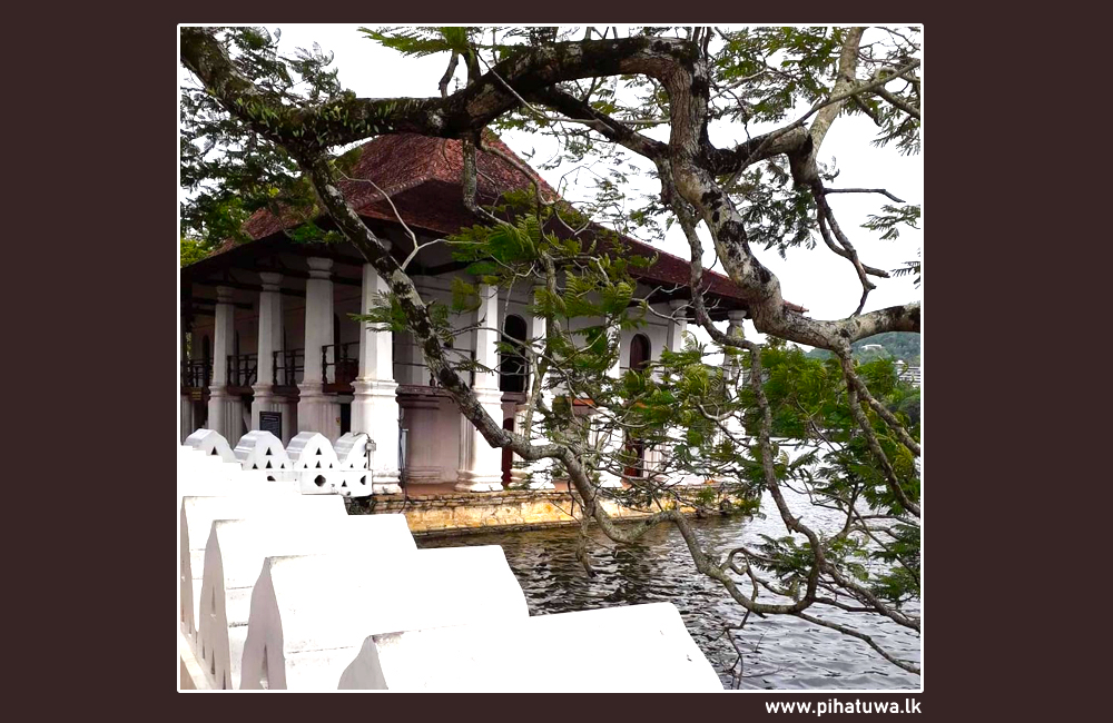 මහනුවර පැරැණිතම පුස්තකාලය – The oldest library in Kandy
